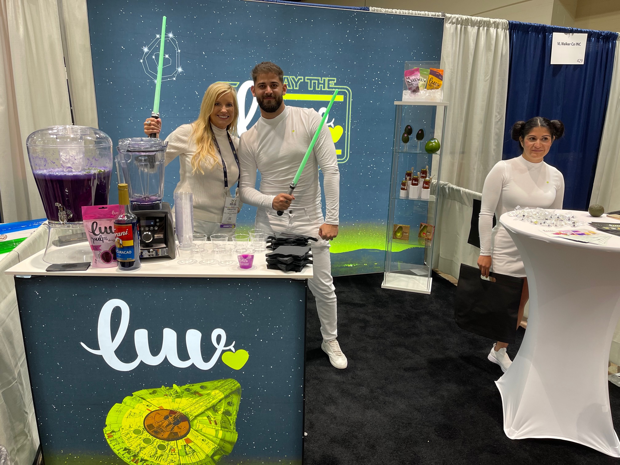 Luv booth